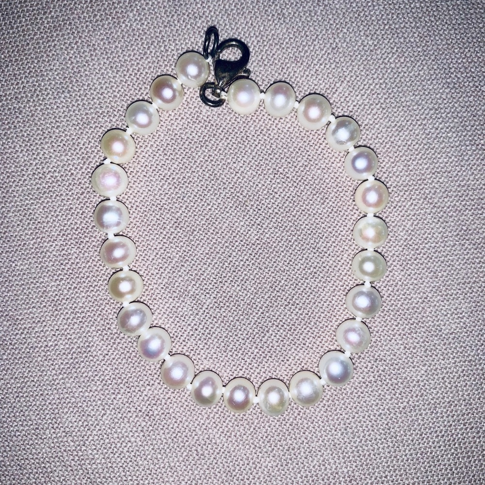 Pearl bracelet
